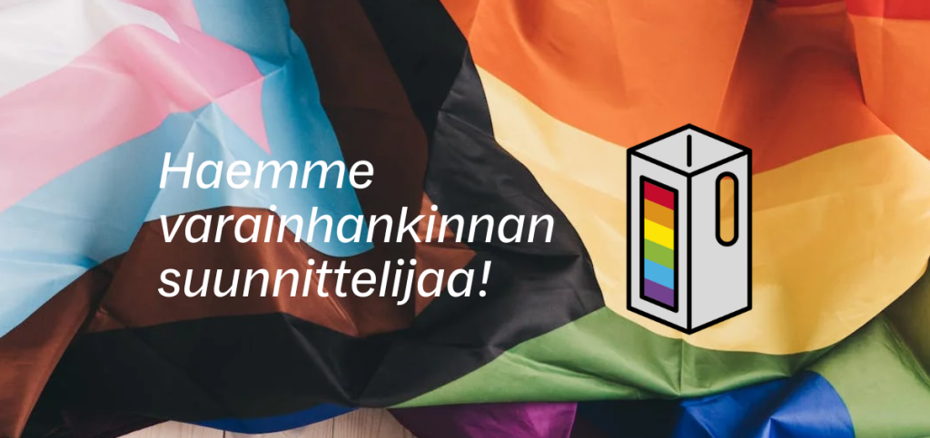 Sateenkaarilippu rypyssä puulattialla